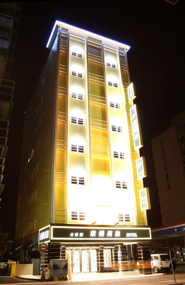 Kindness Hotel - Tainan Minsheng Eksteriør billede